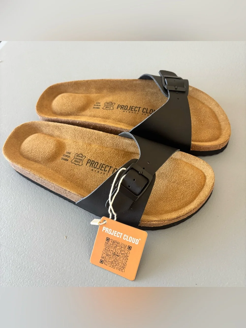 Project Cloud 100% Genuine Leather Madrid Sandals Memory foam in black size 8